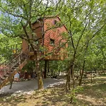 Treehouse Dubrovnik بيت للعطل Čilipi