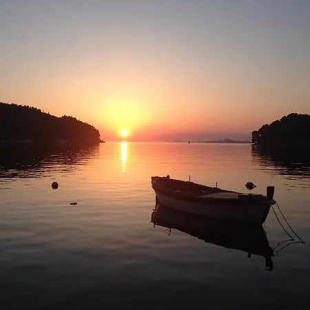 Treehouse Dubrovnik *